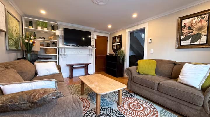 Finian’s Den-hot Tub+harbourview - Bay Roberts