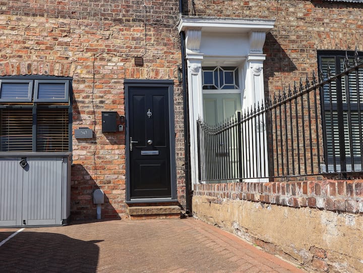 Blacksmith Mews - York