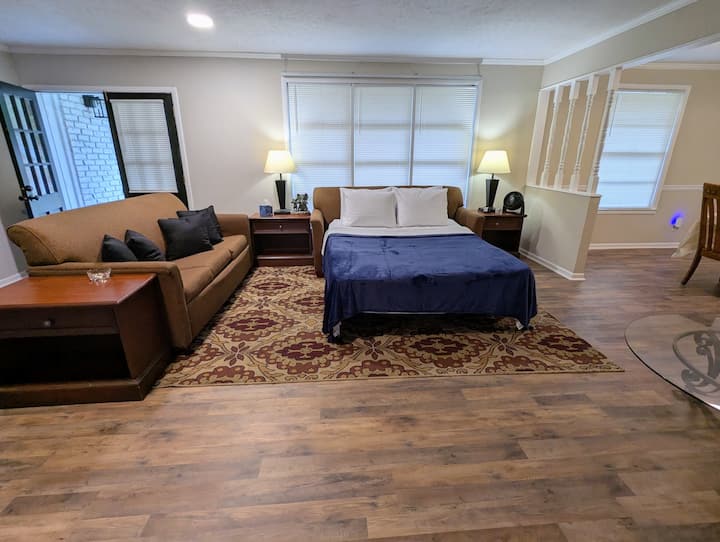 Walk To Peach Jam! | 3br 2ba Sleeps 8 - Augusta, GA
