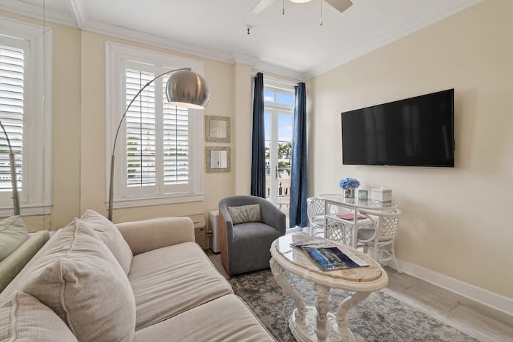 Palm Terrace 1br 2045 - Palm Beach, FL