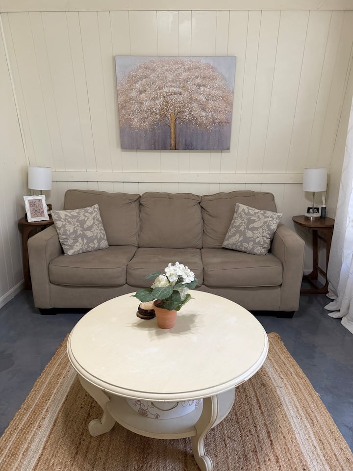 White Nest Cottage Sleeps 2-4 - Columbia, TN