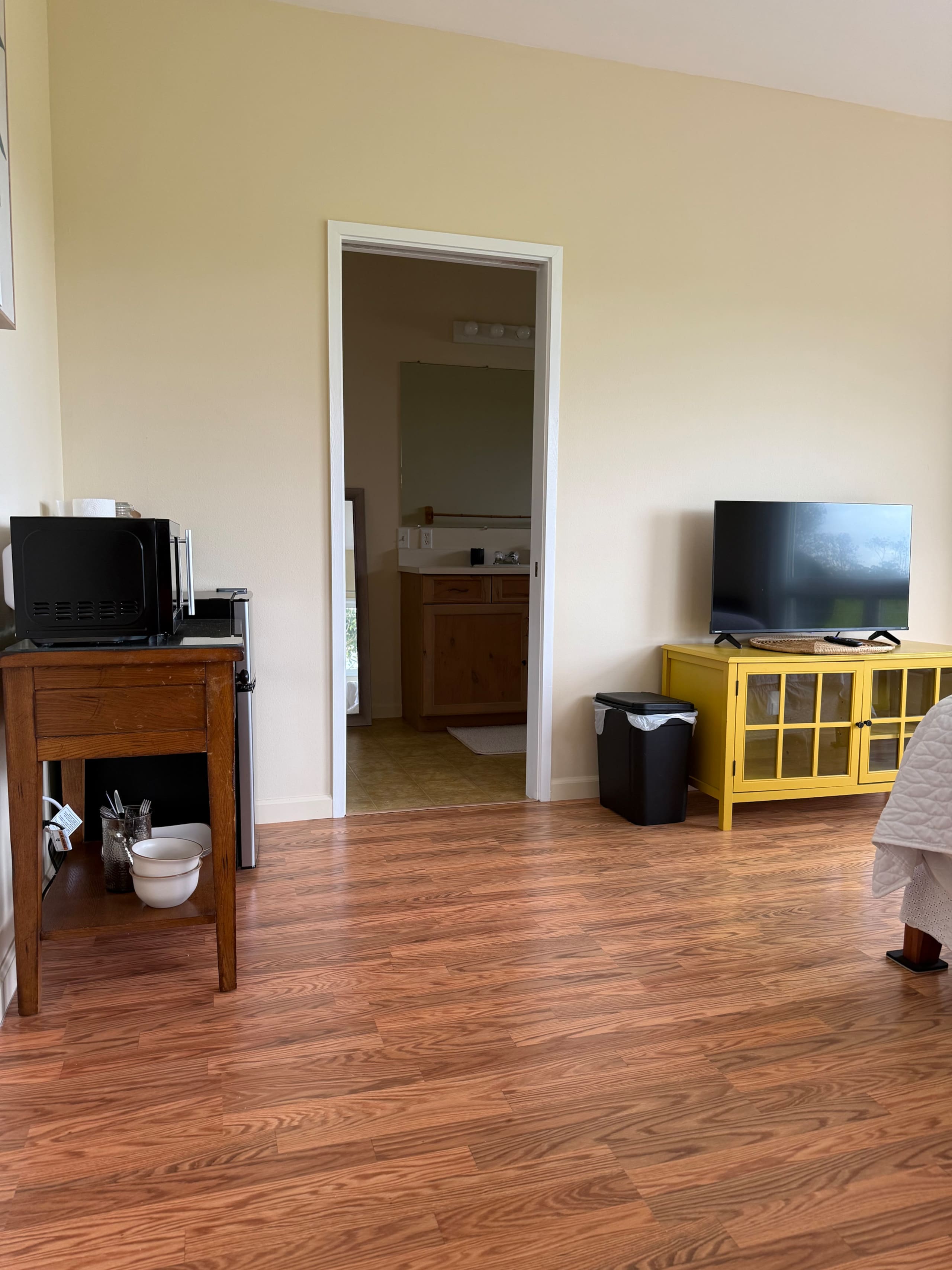 Home in Hilo · ★5.0 · Studio · 1 bed · 1 private bath - Image 2