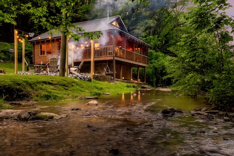 Whispering Creek Cottage cabin in Pigeon Forge - Photo 2