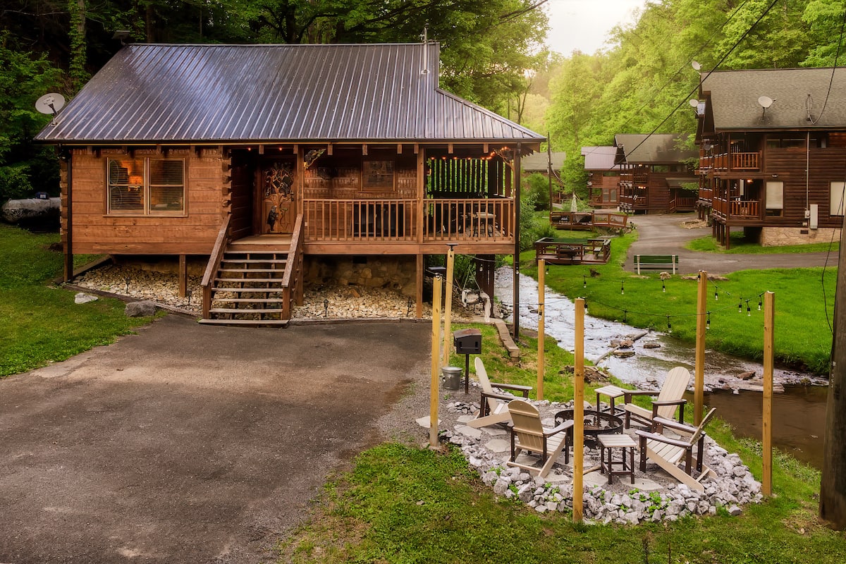Exterior image 4