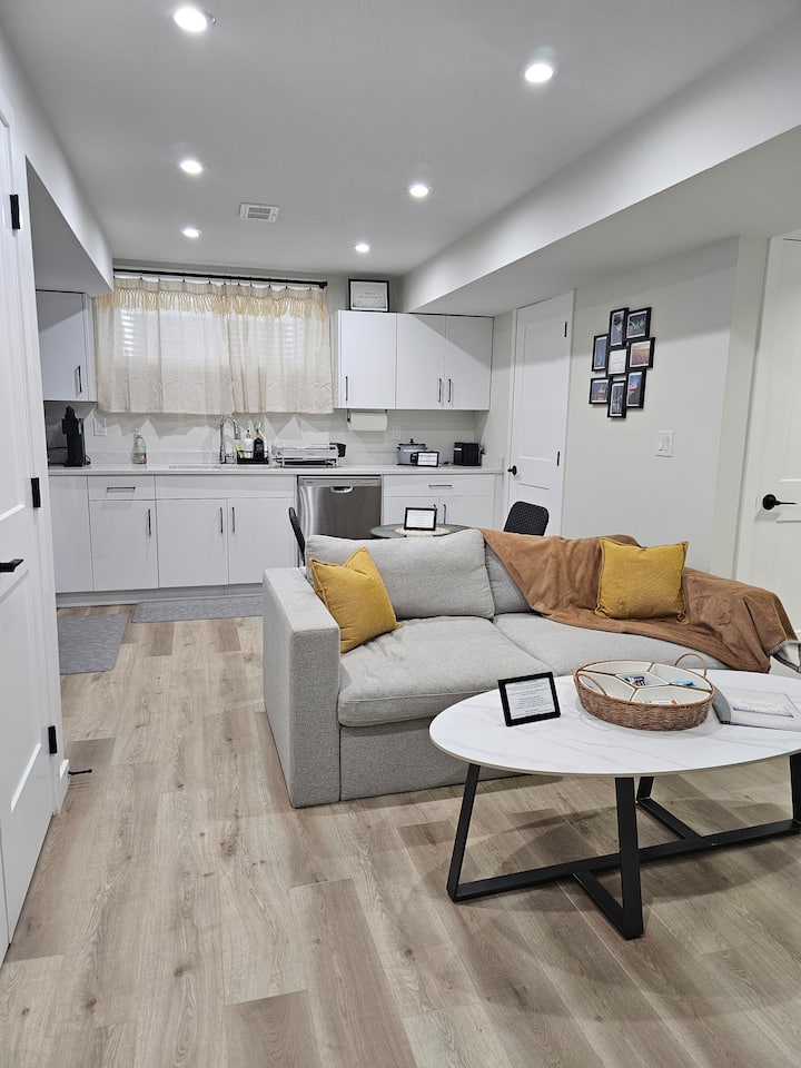 Brand New Basement Suite Rosewood Saskatoon - Saskatoon