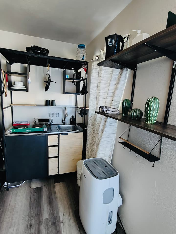 Comfy Guest House In North Long Beach - Long Beach, CA