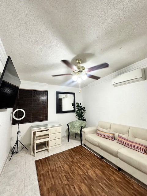 Popular Airbnb listing: Cozy House in Zona Cumbres in Monterrey
