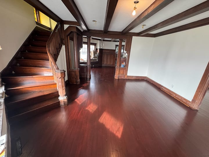 Historic 1908 Wamsley House | Sleep 11! - Hamilton, MT