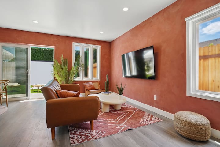 Designer South Bay Patio Cinema • Near Beach, Sofi - Inglewood, CA
