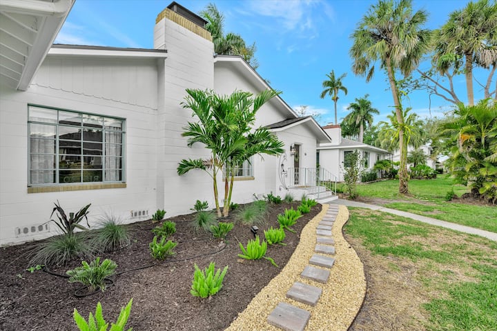 Historic River District Retreat - ブレーデントン, FL