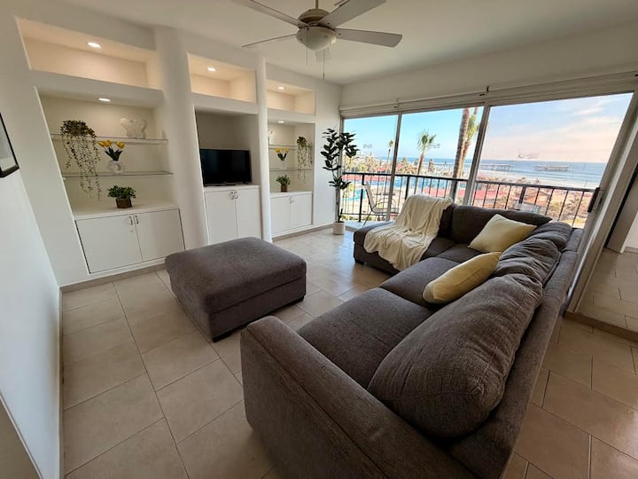 Wake Up To Ocean Views / Rosarito Beachfront Condo - Rosarito