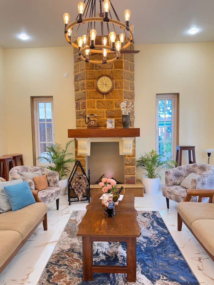 Living room image 4