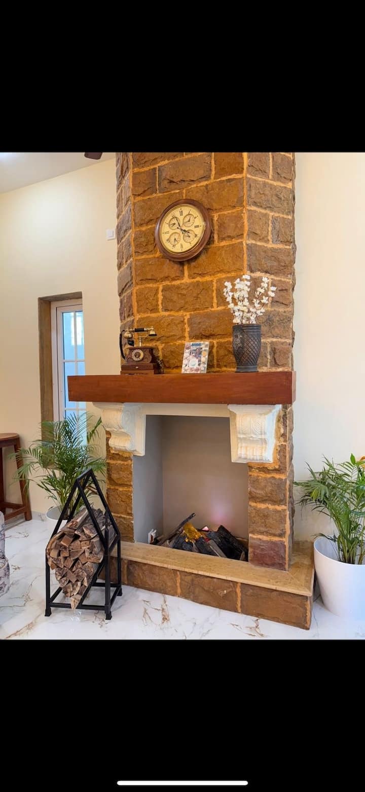 Living room image 3