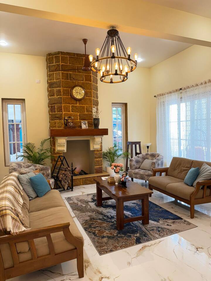 Living room image 6
