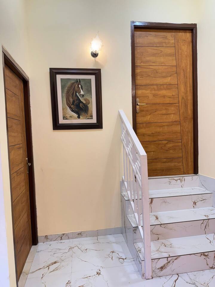 Living room image 8