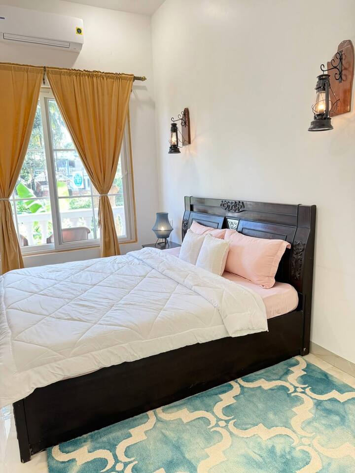 Bedroom 1 image 2