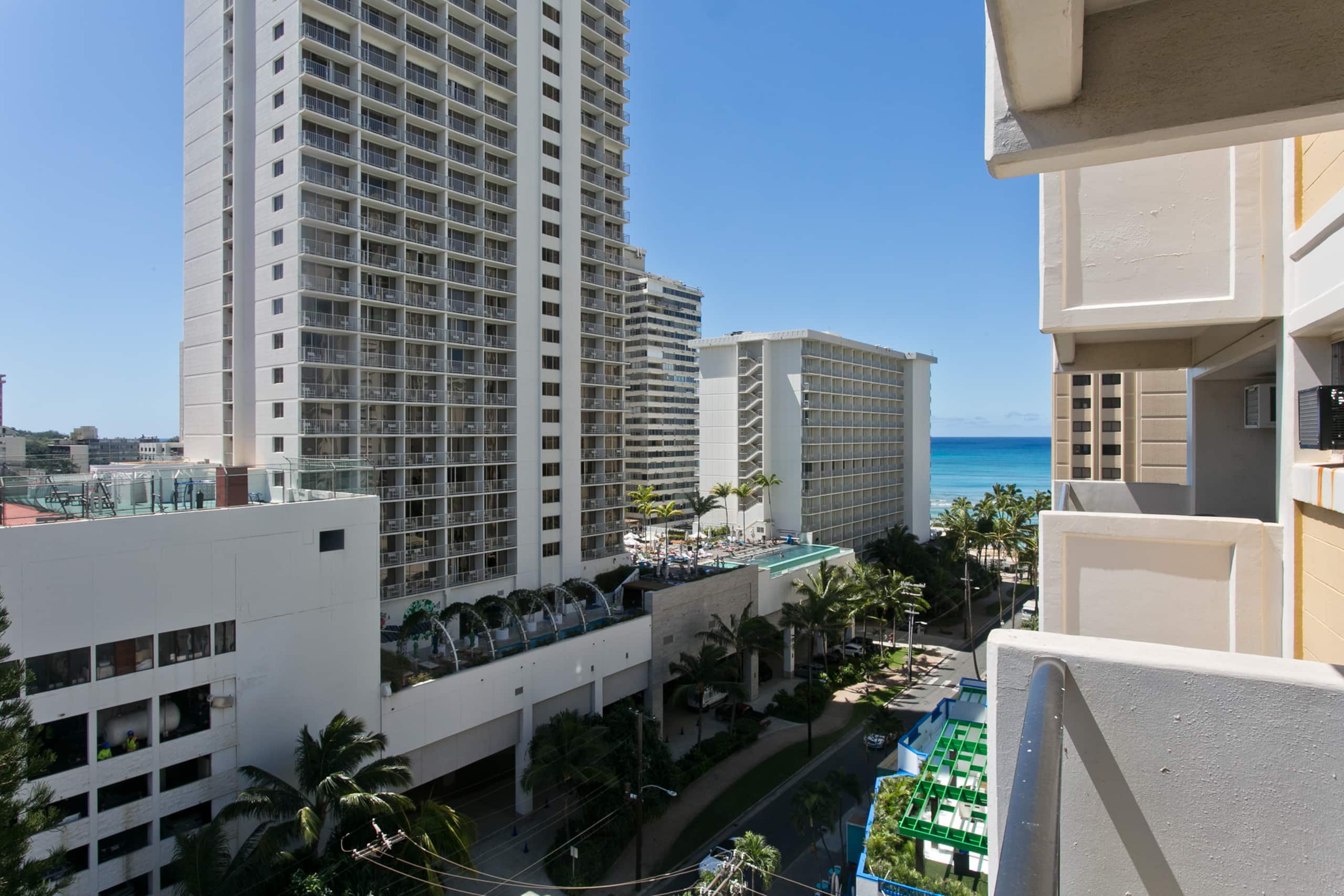 Corner Unit Ocean View 5 Bed Ocean Style W Parking - Image 20