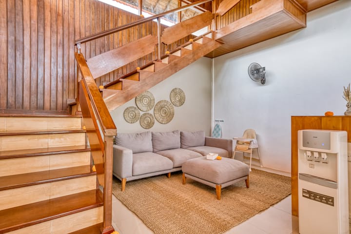Spacious Family Villa Near Batu Bolong Beach - Canggu