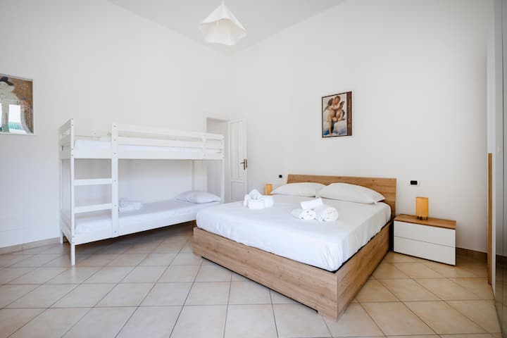 Iris Apartment In The City Center - Monopoli