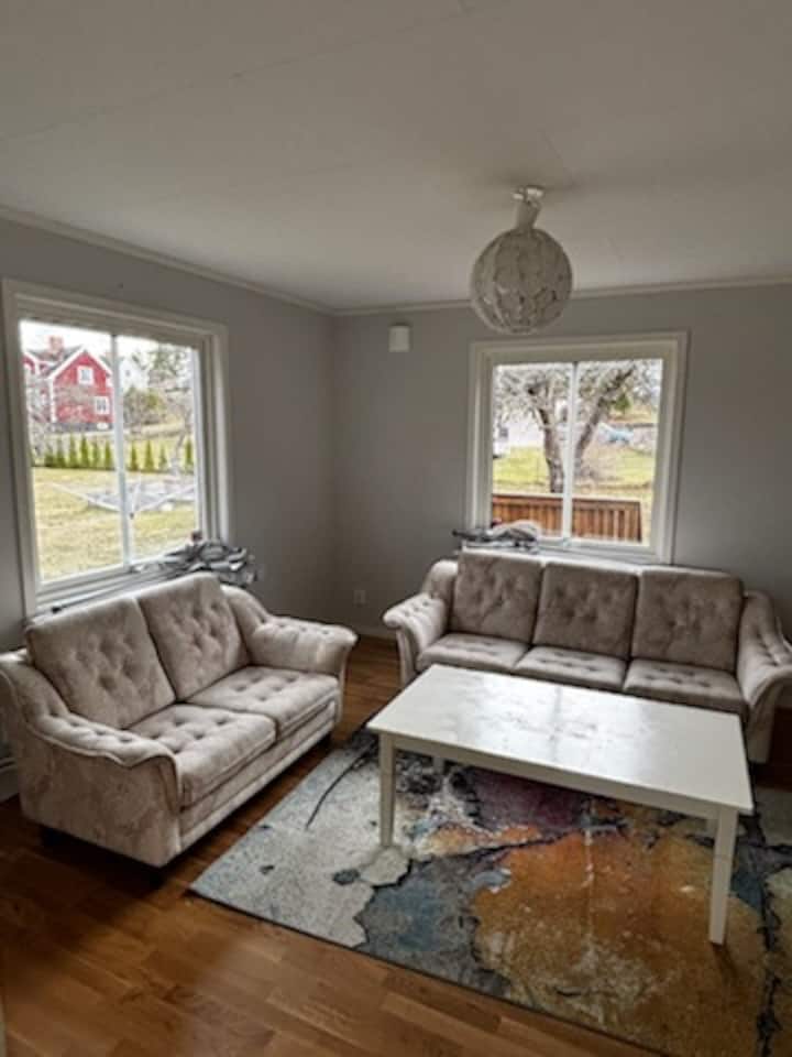 Fräsch Möblerad Villa Uthyres I Storebro Vimmerby - Vimmerby