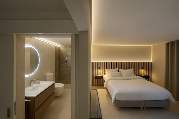 Escala - Luxury Private Room - Free Parking - Martigny