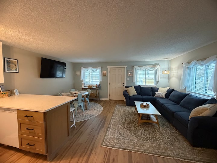 Whalers Wharf! Brand New Bayside Condo| Sleeps 5! - Maryland Beach, MD