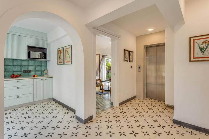 Full kitchen image 2
