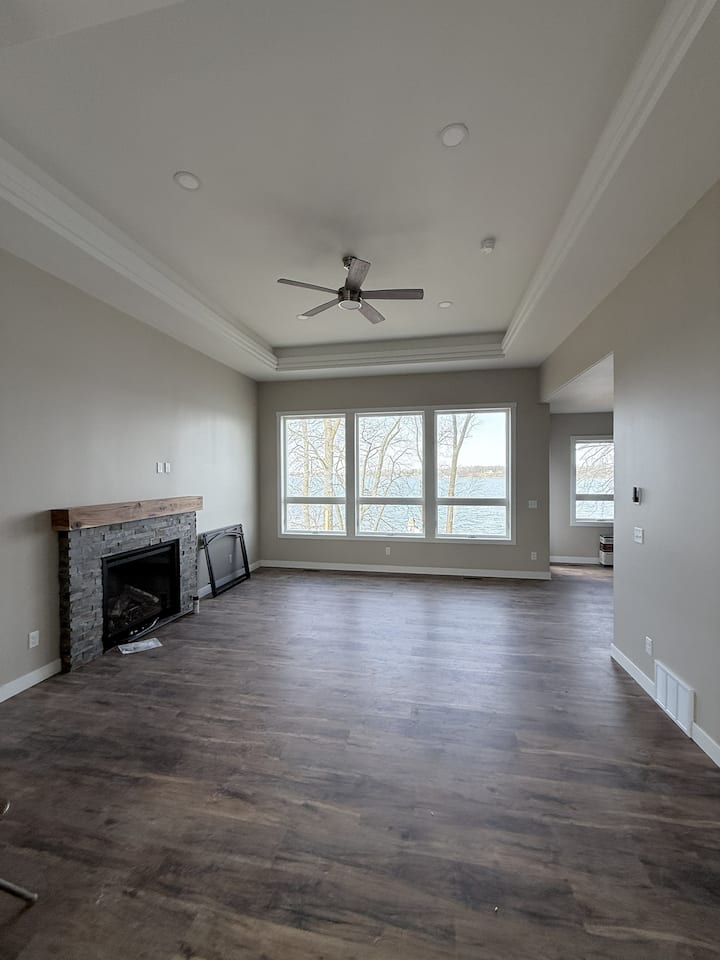 Paul Lake Escape - New 4 Bedroom House - Dent, MN