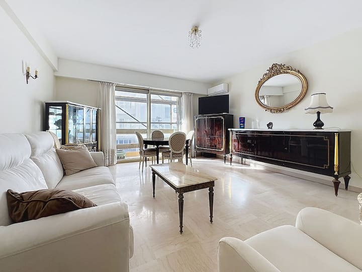T3 Spacieux Antibes Centre Avec Doubles Balcon - Plage d'Antibes