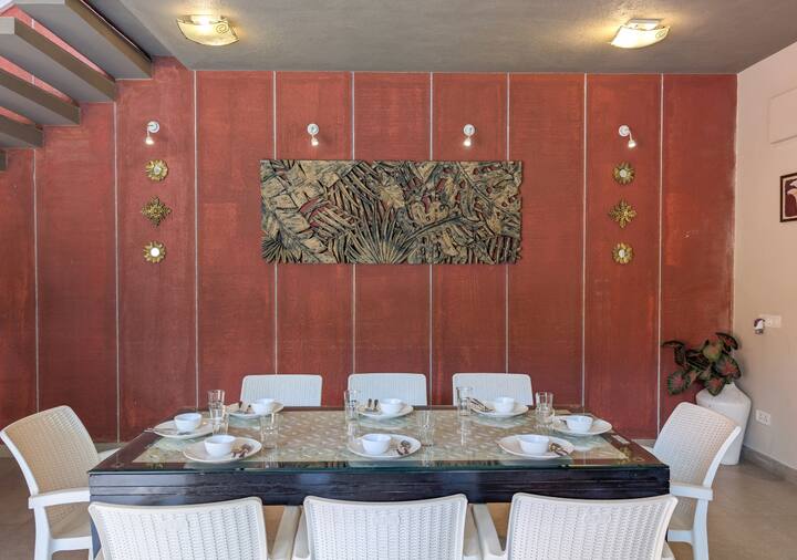 Dining area 2 image 1