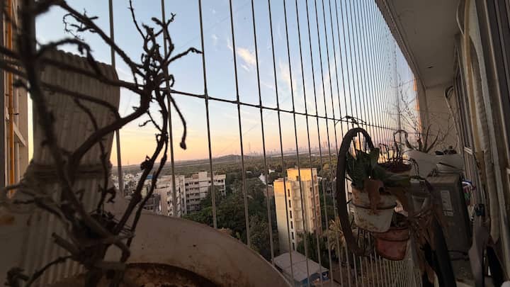 The Blossom Affair · Indigo Artist's Nest · 1BHK by Mehmanghar · Mumbai - 3