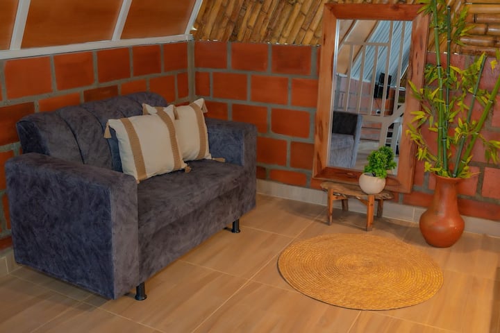 Hermosa
 Cabaña Para Parejas En La Jagua Huila - Altamira