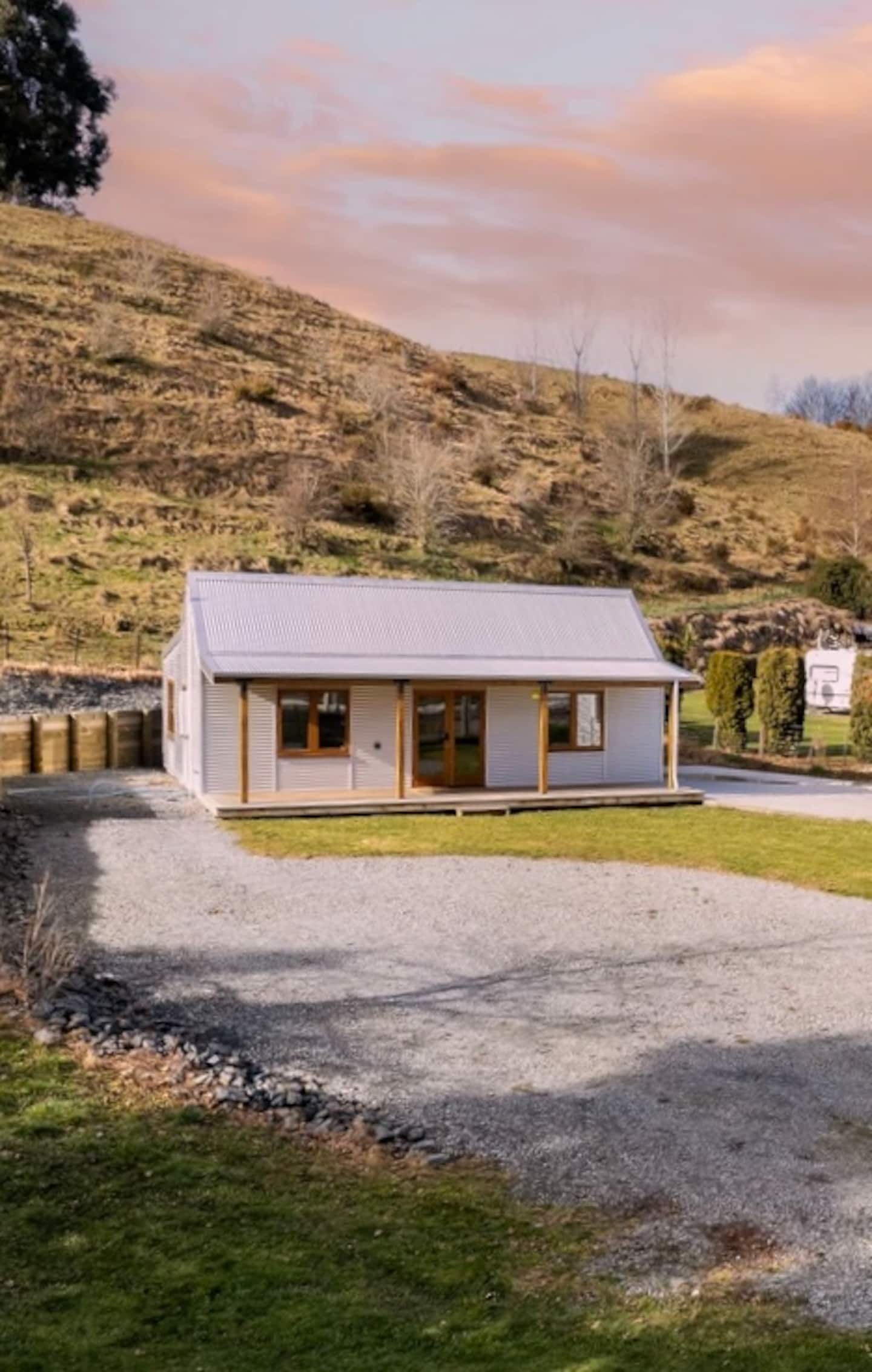 Lawrence Cottage 4