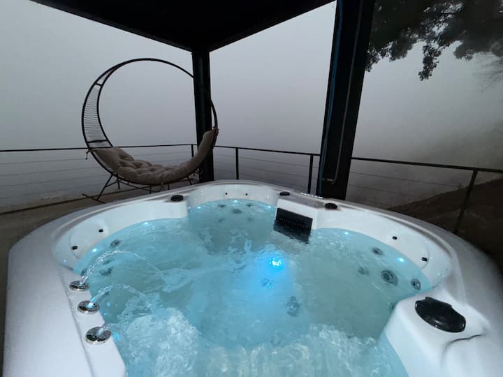 Mountain Domo Masagua @Surfcity+bathtub+terrace - El Salvador