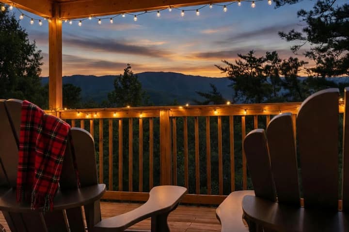 New Listing! Wild View, Pool, Pickleball, Golf! - Cabins for Rent ...