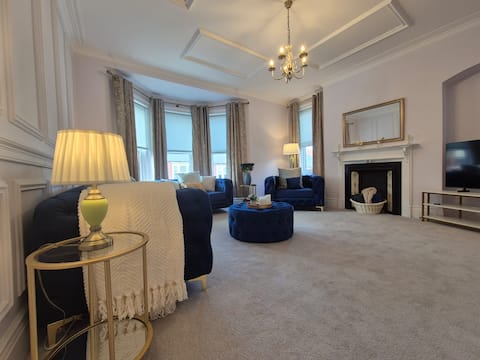 Successful Airbnb property: Boutique Stay | Stunning 4BR Period Property in South Tyneside