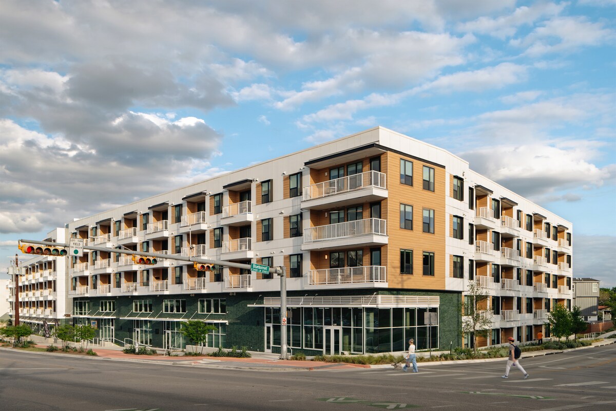 Accessible Queen Suite at The Code | Near Zilker