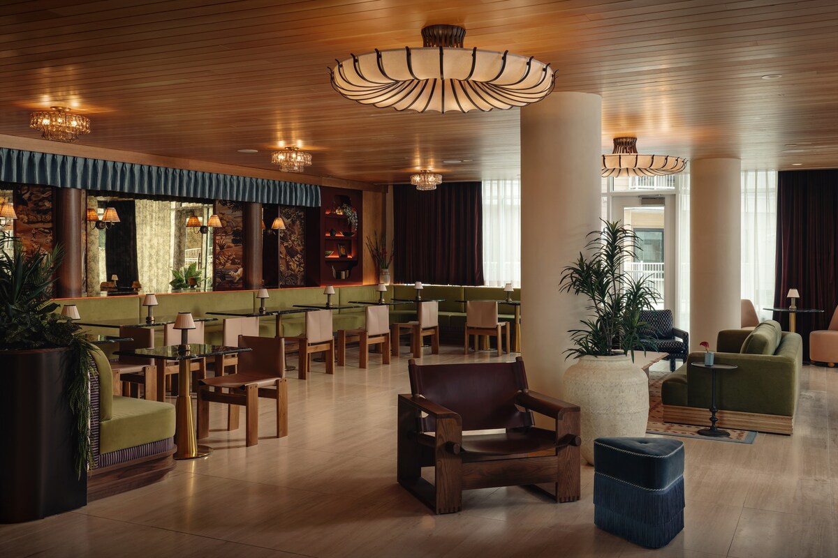 Accessible Queen Suite at The Code | Near Zilker