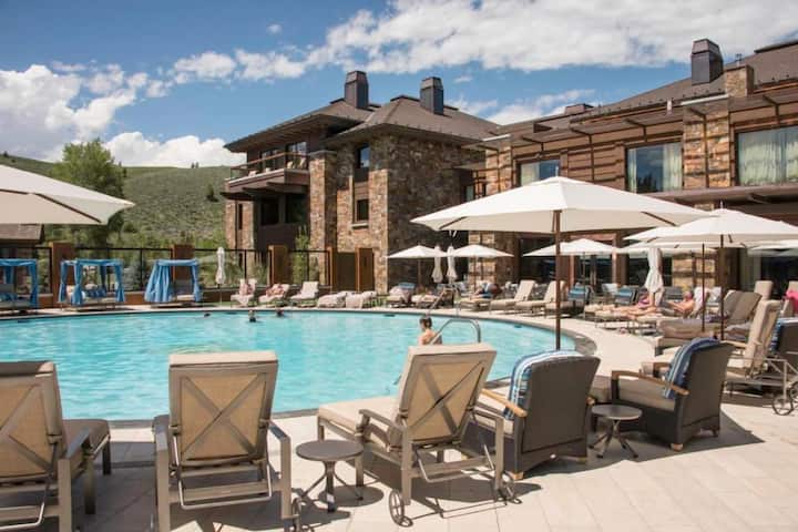 Harriman Cottage With Fireplace & Private Patio - Sun Valley, ID