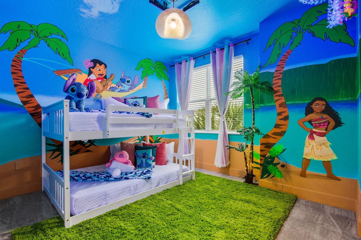 Marvel Game Room • Themed Bunk Room • Near Disney - Townhouses for