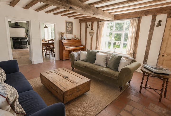 Farmhouse Set In 15 Acres Of Nature - Southwold