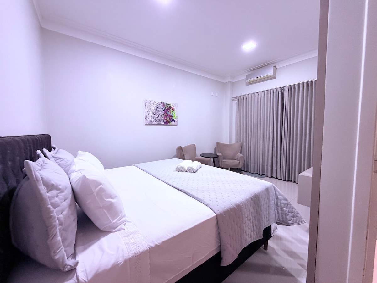 Espaço Gourmet com Suíte - Rua Naipi