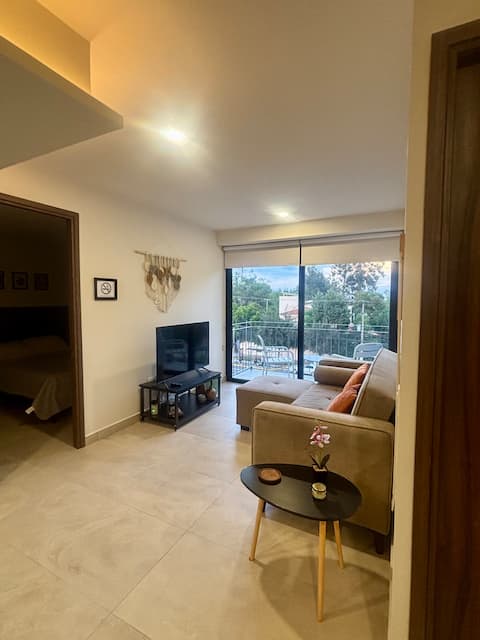 Top Airbnb: Modern & Cozy Apartment in Central Zapopan in Zapopan