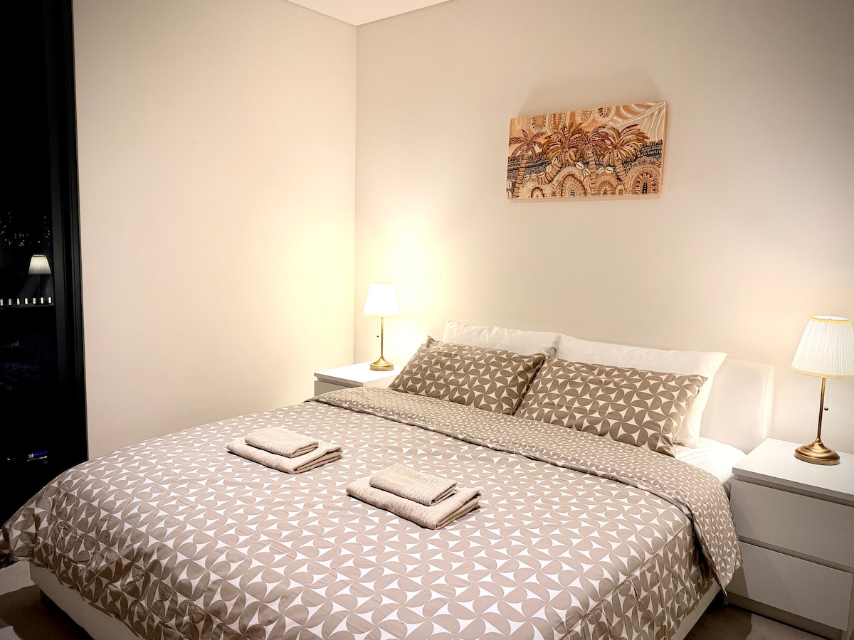 Spacious Luxury Retreat