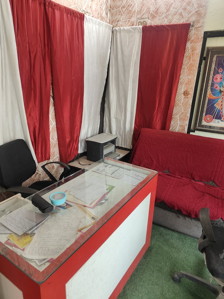 Good Location For Medium Price - Pithampur
