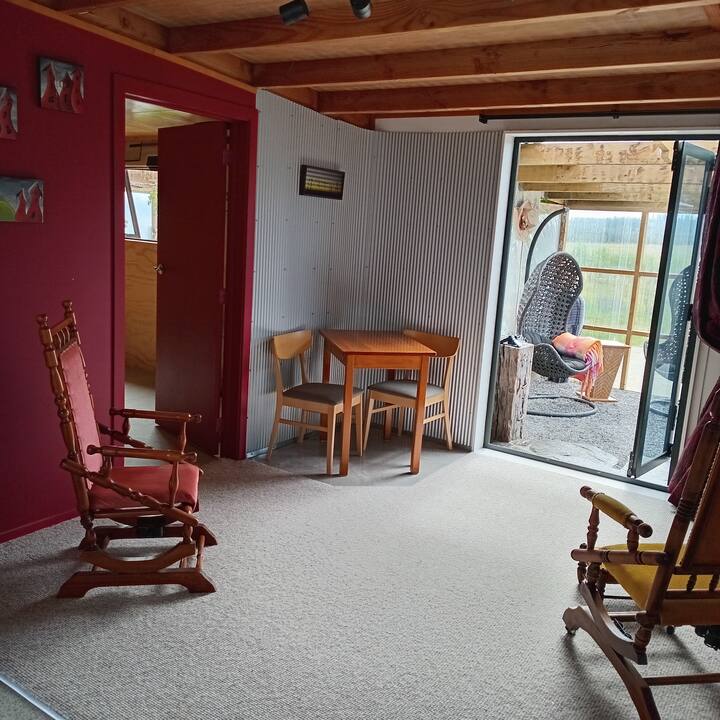 Dragonfly Rest. Cosy Rural West Coast Stop Over. - Hokitika