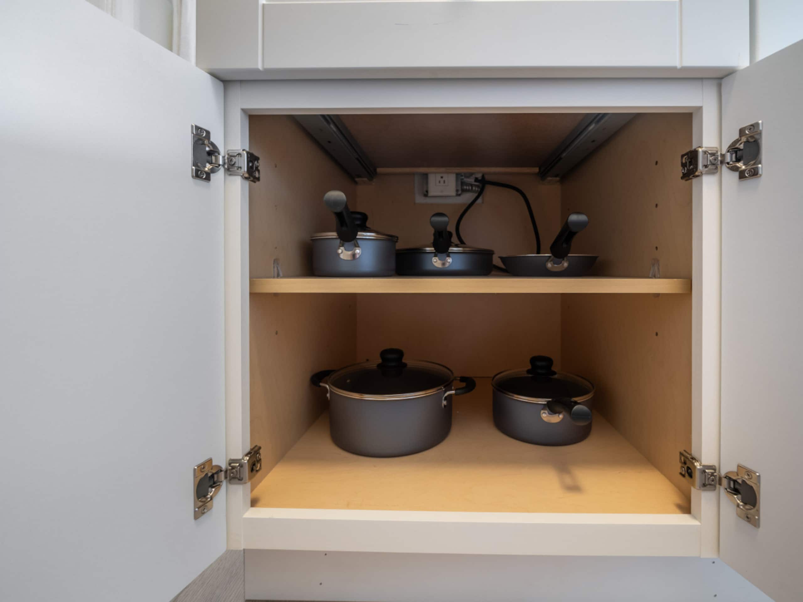 Condo in Honolulu · ★5.0 · 1 bedroom · 2 beds · 1 private bath - Image 11