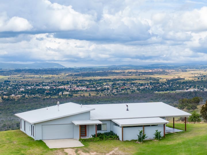 Mackenzie Point - An Escape In Tenterfield - Tenterfield