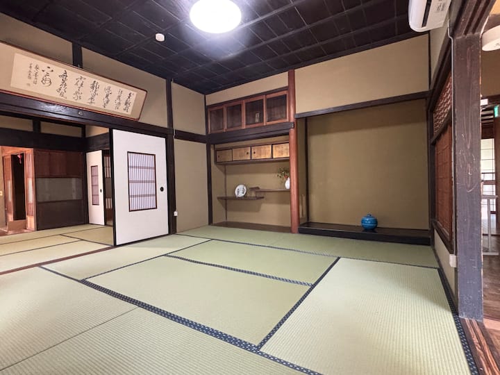 庭付き一棟貸し古民家　
風音ーKazaotoー
ペットOk　駅から5分　海まで5分　最大10名 - Matsuyama