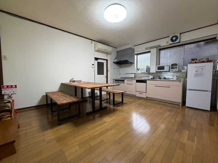 Private rental of a traditional Japanese-style house with a garden